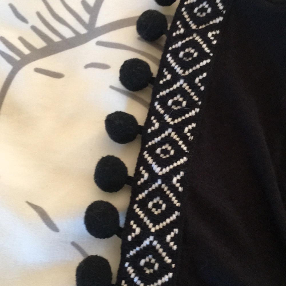 NWT Black Boho Top w/ Ball Fringe On Sleeves - Picture 4 of 5